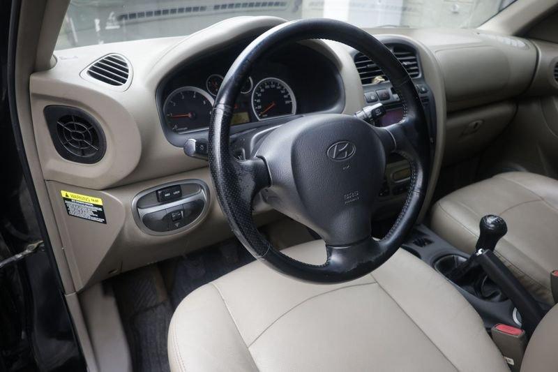 Hyundai Santa Fe Hyundai Santa Fe 2.0 CRDi TD VGT 4WD Dynamic 92KW ANNO 2005