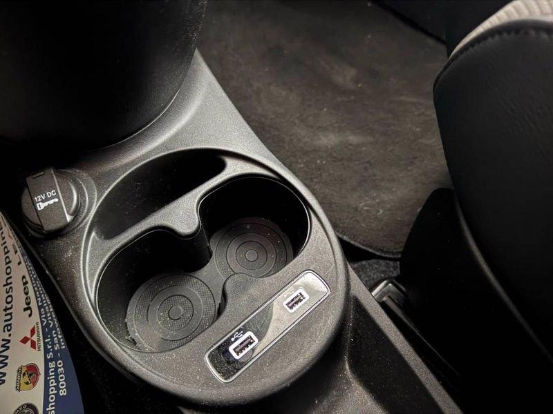 FIAT 500 (2015--->) 1.0 Hybrid Connect