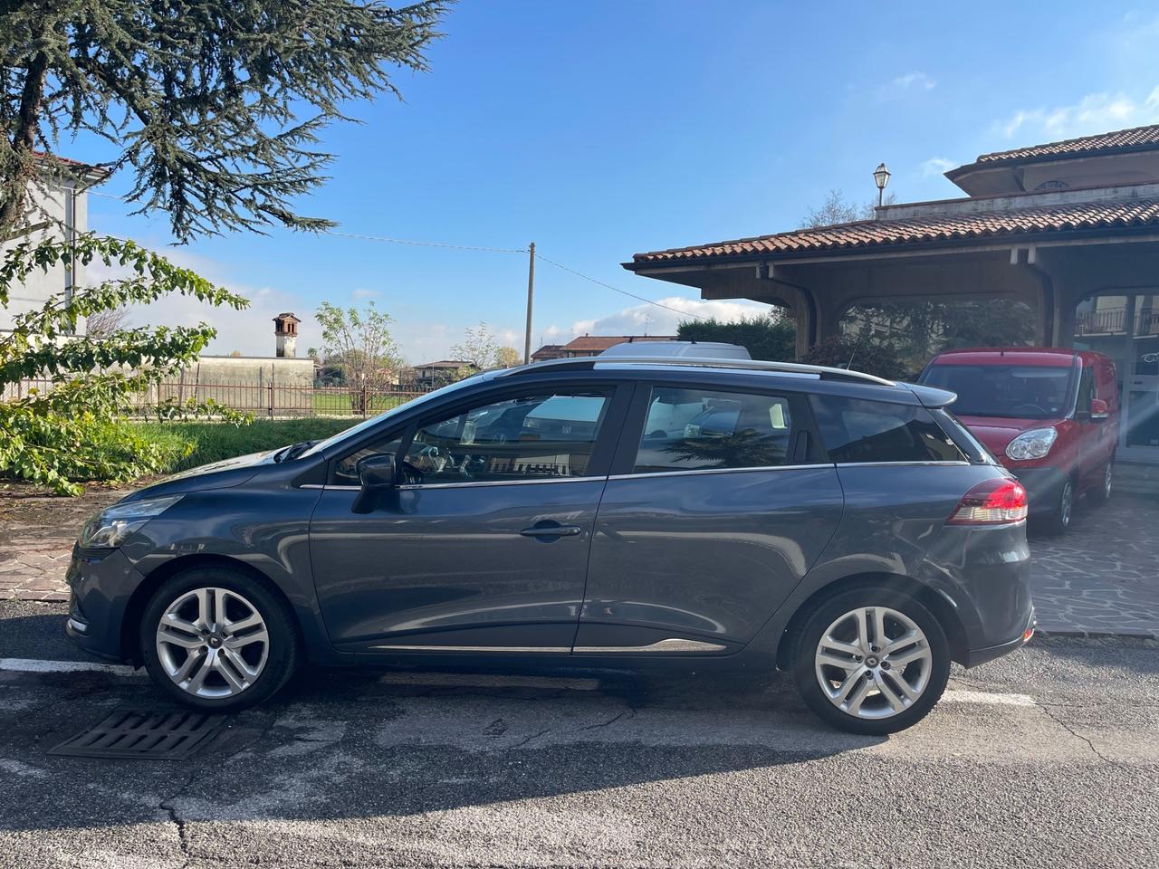 Renault Clio Sporter dCi 8V 75 CV Duel2