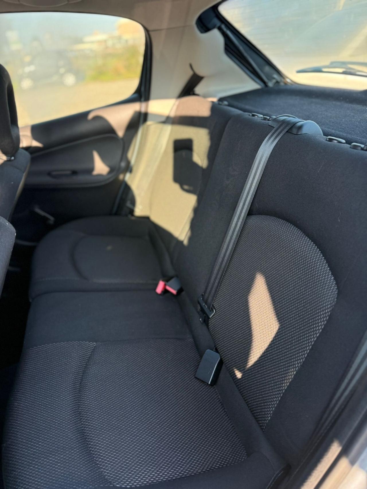 Peugeot 206 1.4 5p. Enfant Terrible