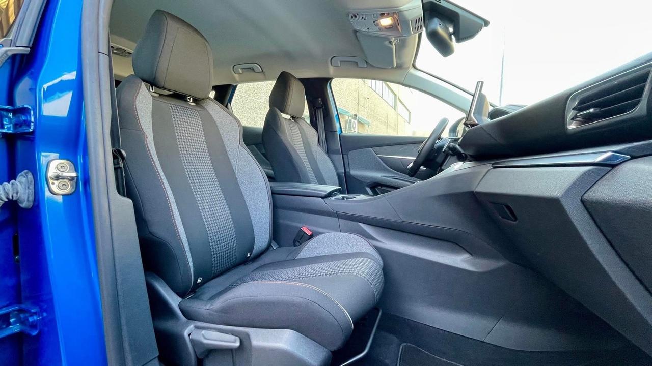 PEUGEOT 3008 1.5 BLUEHDI ACTIVE BUSINESS 131CV - FULL LED, VIRTUAL COCKPIT, NEOPATENTATI