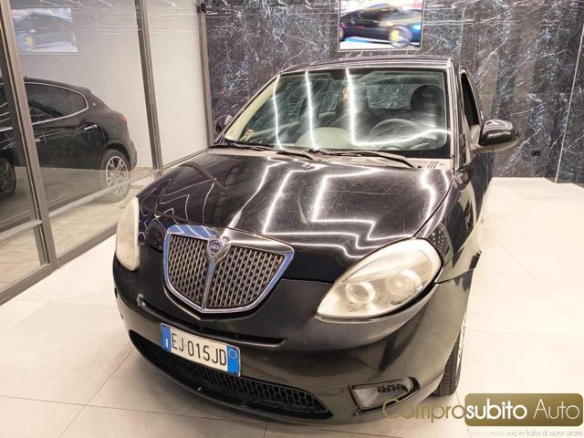 LANCIA Ypsilon 1.2 69 CV Unyca