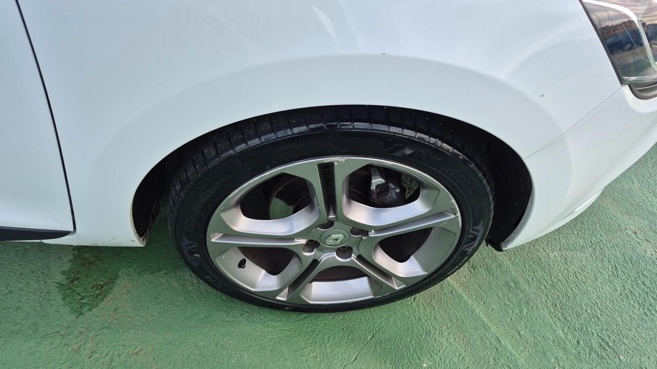 Renault Clio 1.5 dci 75 CV 5 Energy Duel