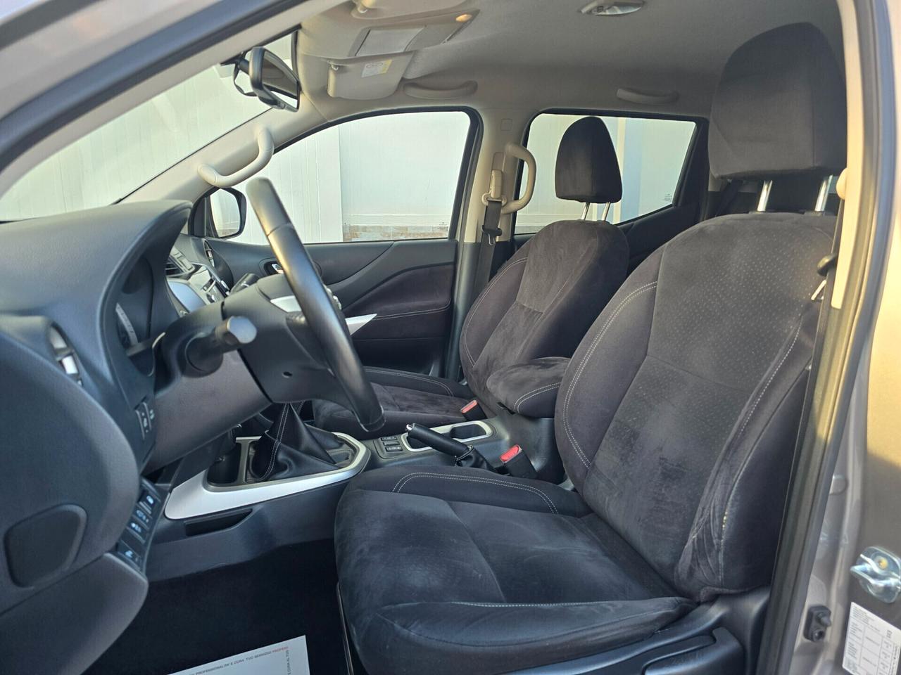 Nissan Navara 2.3 dCi 190cv