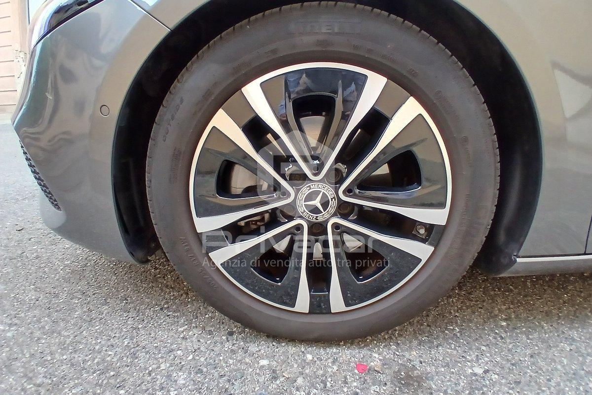 MERCEDES A 180 Automatic AMG Line Advanced Plus