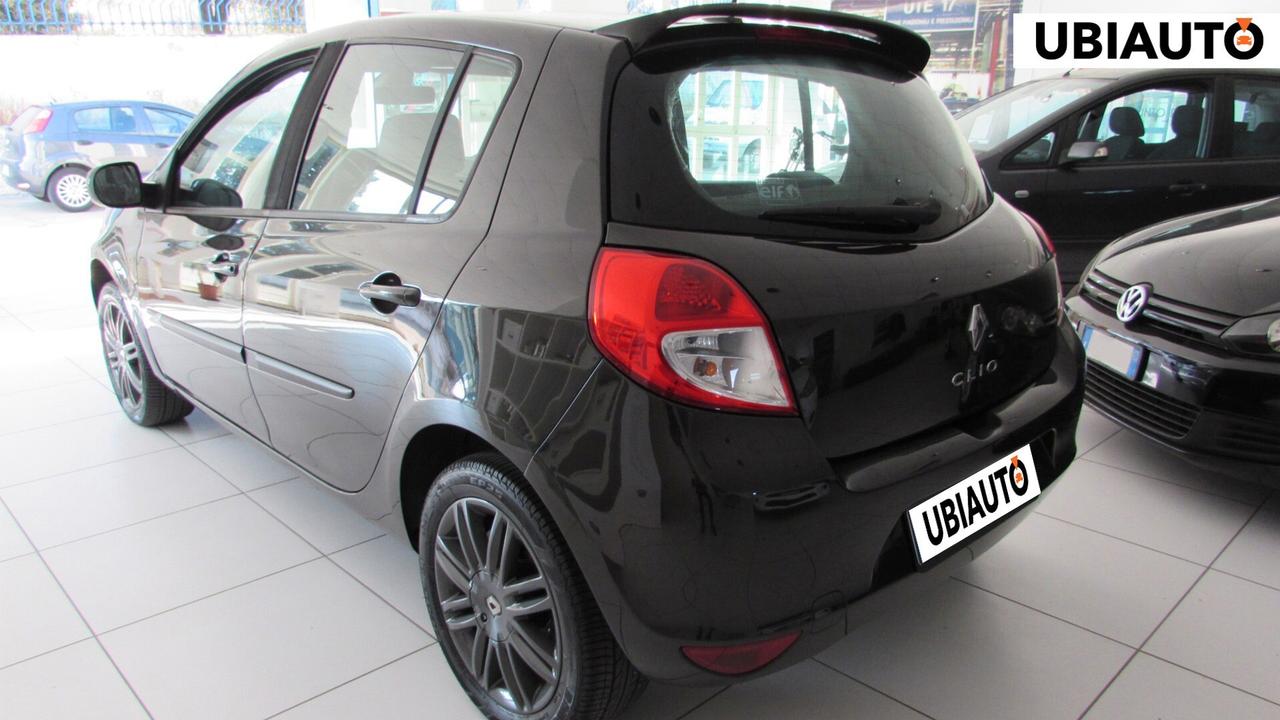 Renault Clio 1.2 16V 5 porte Dynamique