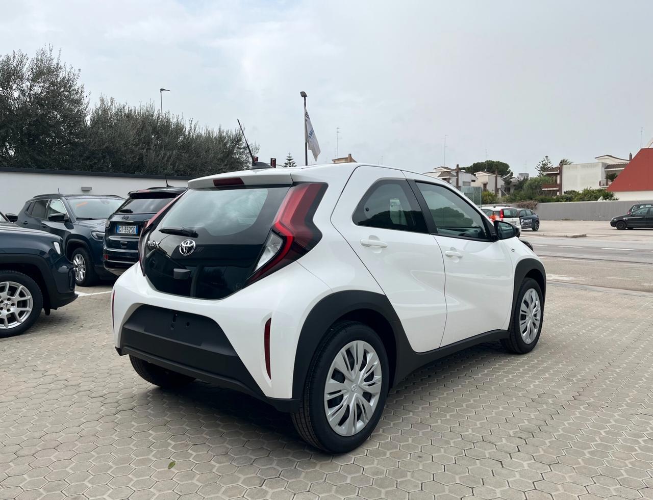 Toyota Aygo X 1.0 VVT-i 72 CV 5 porte Active Km0