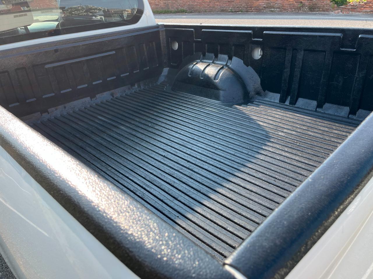 Mitsubishi L200 2.5 DI-D/136CV Club Cab Invite DPF