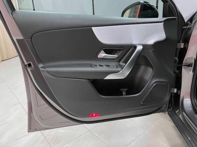 MERCEDES-BENZ A 180 D PREMIUM AUTO