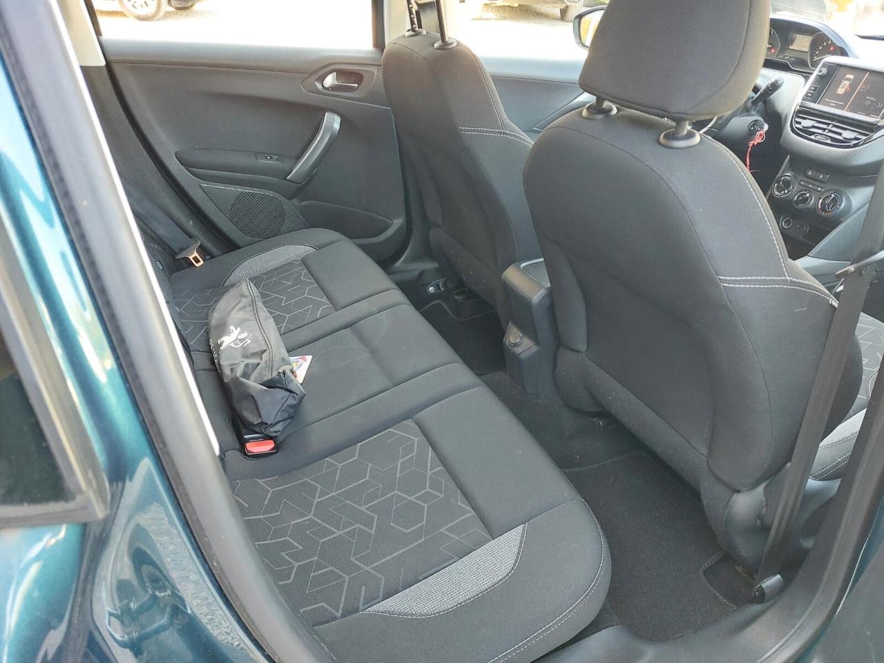 Peugeot 2008 PureTech 82 Allure UNICO PROPRIETARIO p