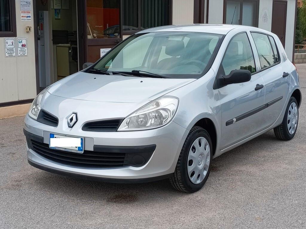 Renault Clio 1.2 16V 5 porte