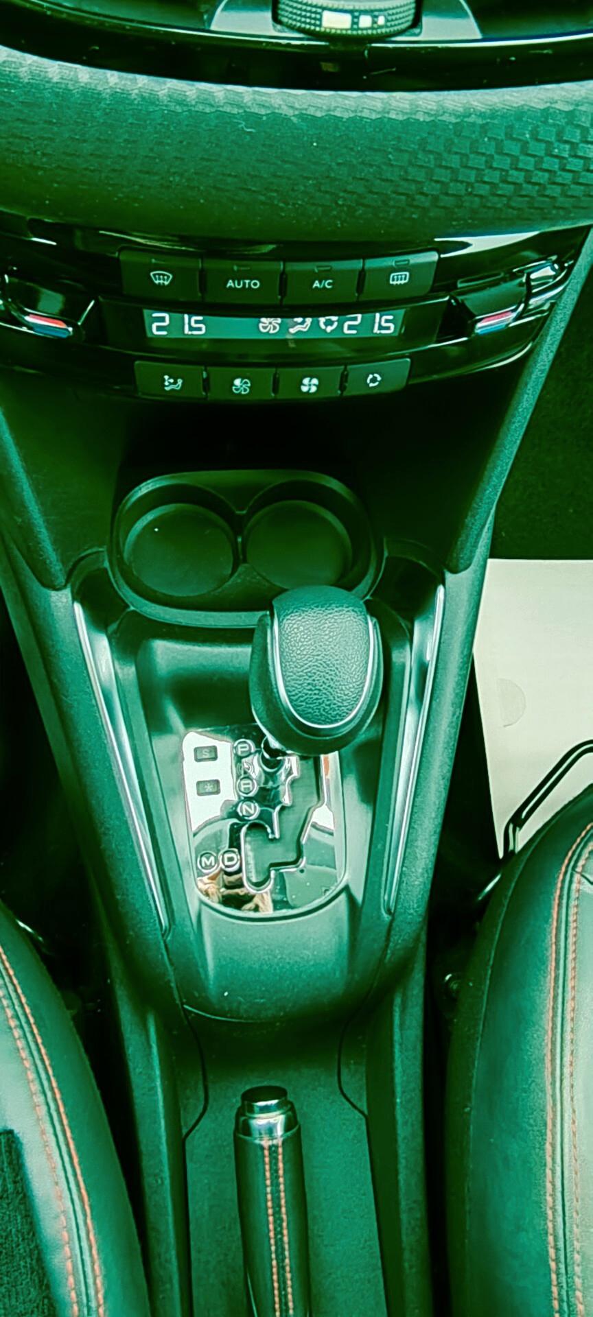 Peugeot 208 PureTech Turbo 110 EAT6 S&S 5 porte GT Line