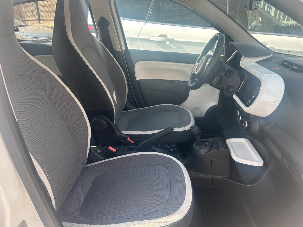 Renault Twingo SCe EDC Lovely