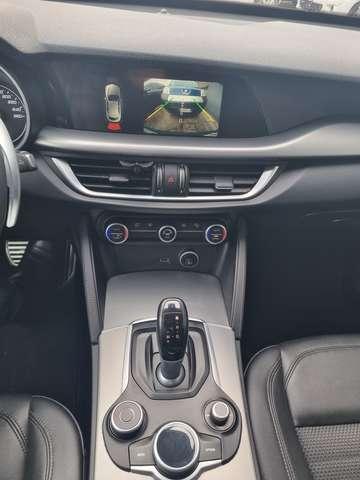 Alfa Romeo Stelvio Stelvio 2.2 t Lusso Q4 210cv auto