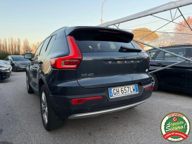 VOLVO XC40 T4 Recharge Plug-in Hybrid Inscription Expression