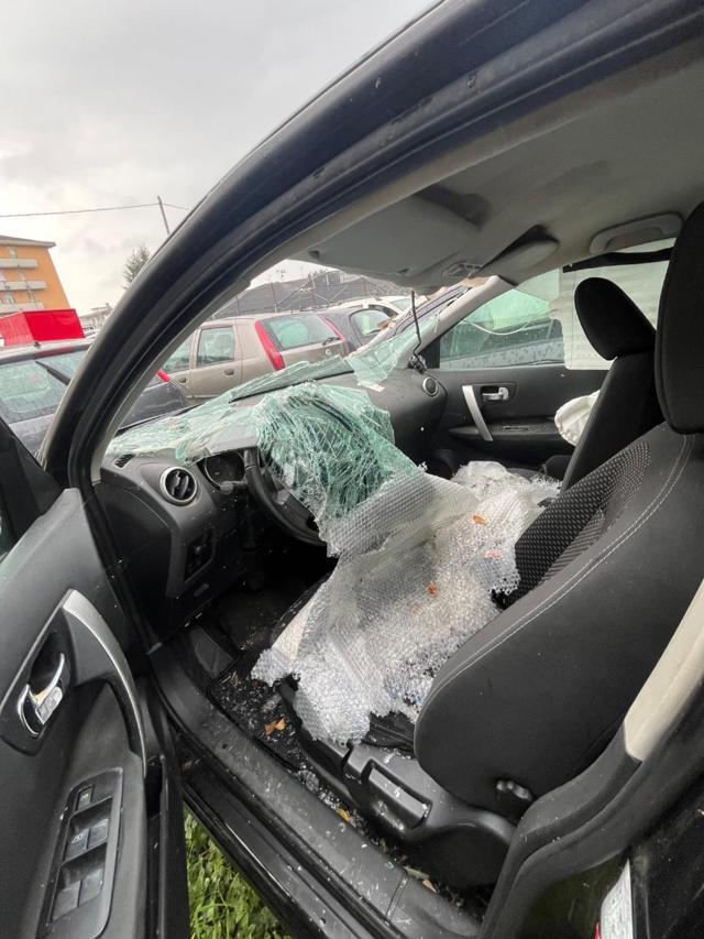 NISSAN Qashqai INCIDENTATA 4X4 AUTOMATICA 2.0 dCi DPF