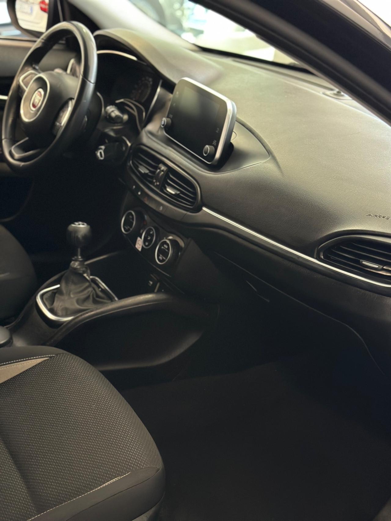 Fiat Tipo 1.6 Mjt S&S 5 porte Lounge