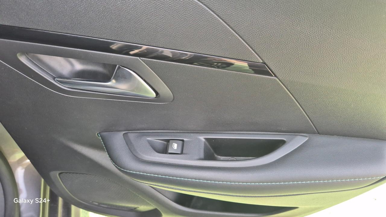 Peugeot 208 PureTech 100 Stop&Start EAT8 5 porte GT Pack