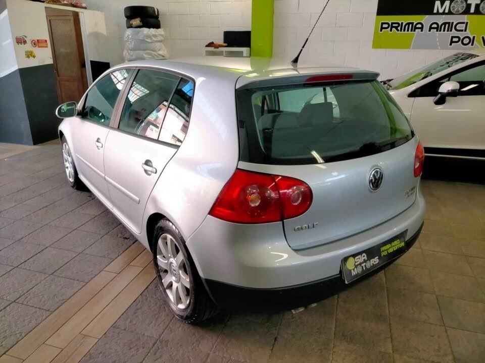Volkswagen Golf 2.0 TDI 4motion Sportline