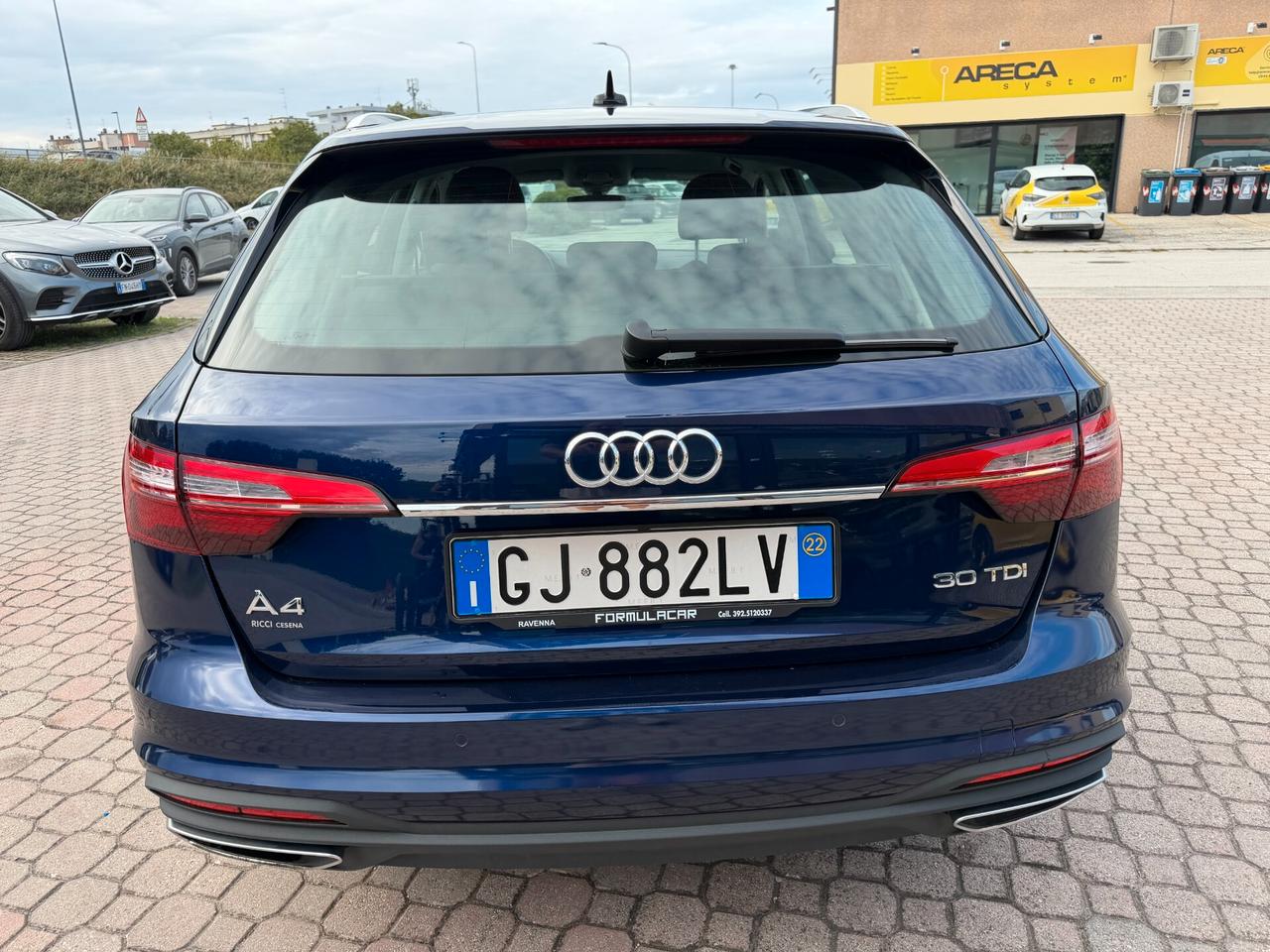 Audi A4 30 TDI/136 CV S tronic Business Advanced