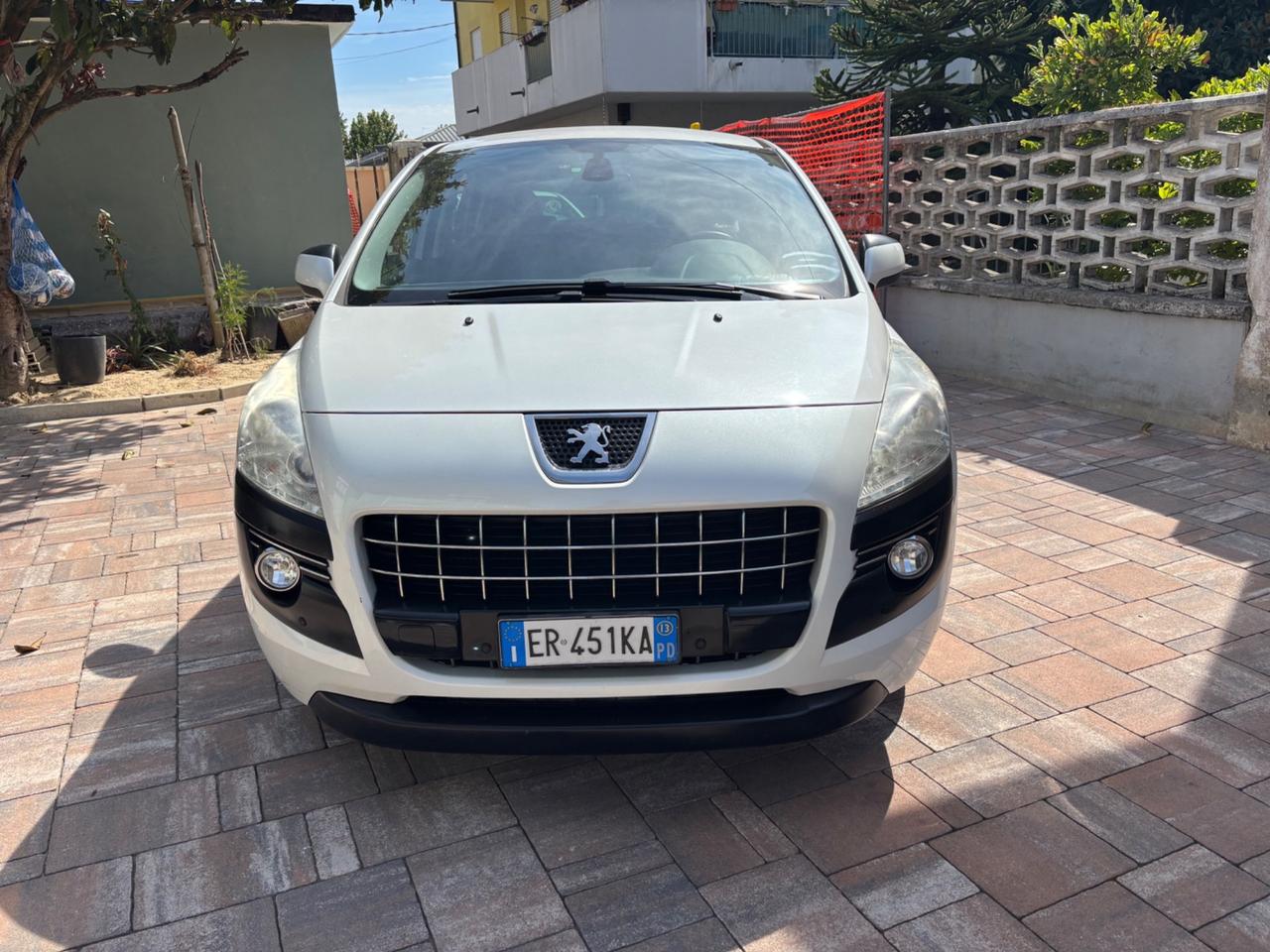 Peugeot 3008 1.6 HDi 114CV Business