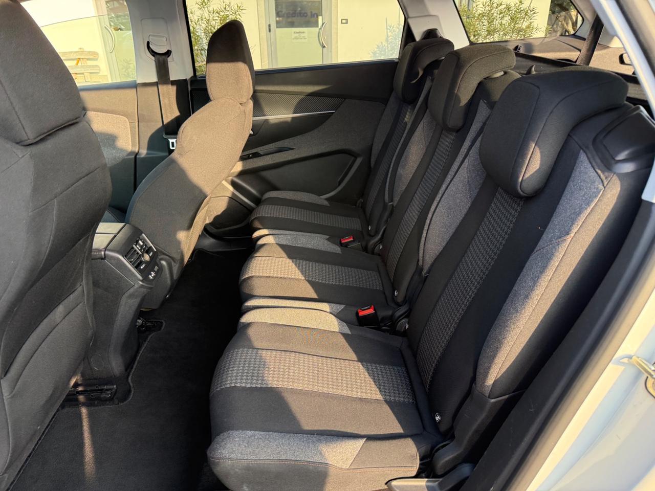 Peugeot 5008 BlueHDi 120 S&S EAT6 Business 7 posti