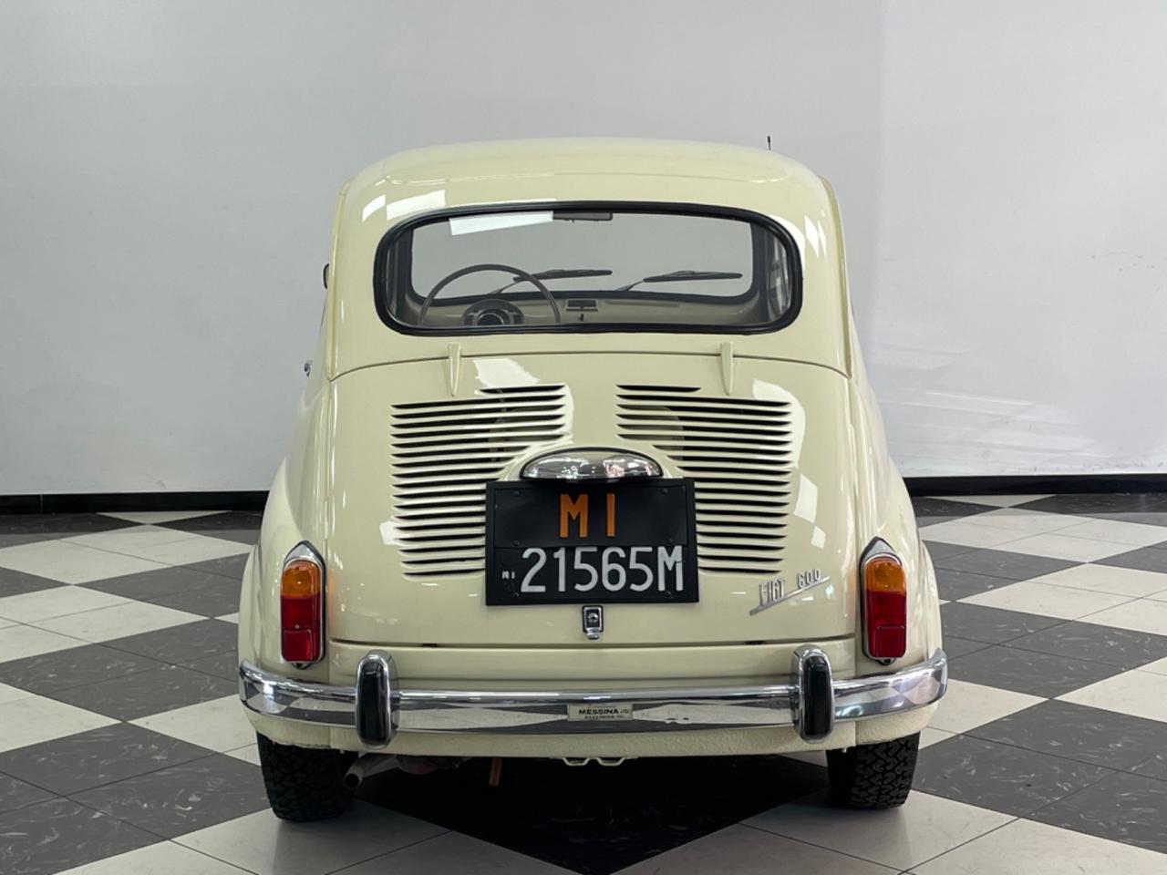 Fiat 600 FIAT 600 FANALONA