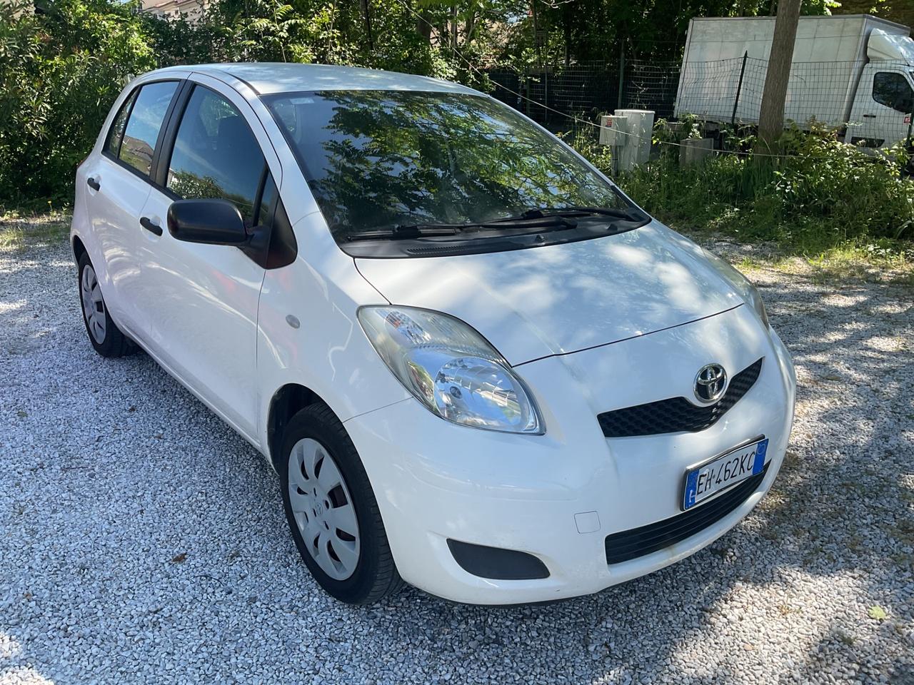 Toyota Yaris 1.0 5 porte