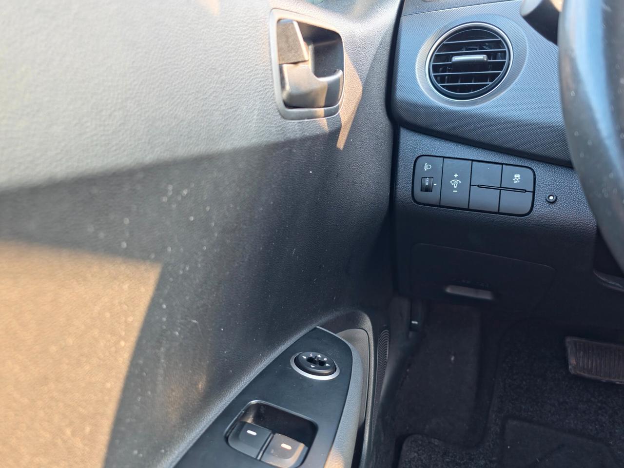 Hyundai i10 1.0 MPI Prime A/T 2019-E6 Automatico NEO