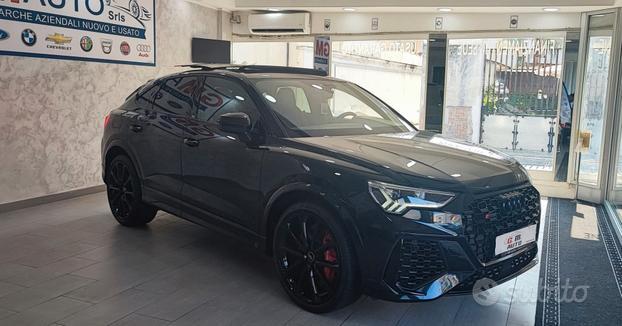 Audi Q3 RSQ3 SPB con tetto apribile italiana 2023