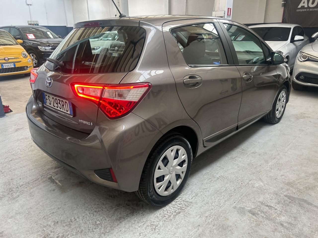 Toyota Yaris 1.5 Hybrid 5 porte Active