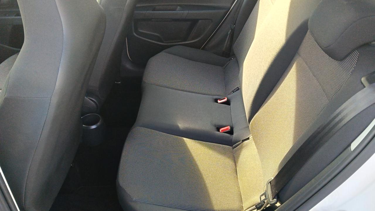 VOLKSWAGEN UP 1.0 BENZ-PREZZO PROMO