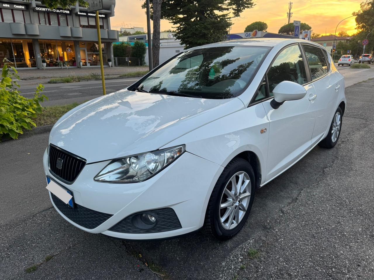 Seat Ibiza 1.4 5 porte neopaten garanzia 12 mesi