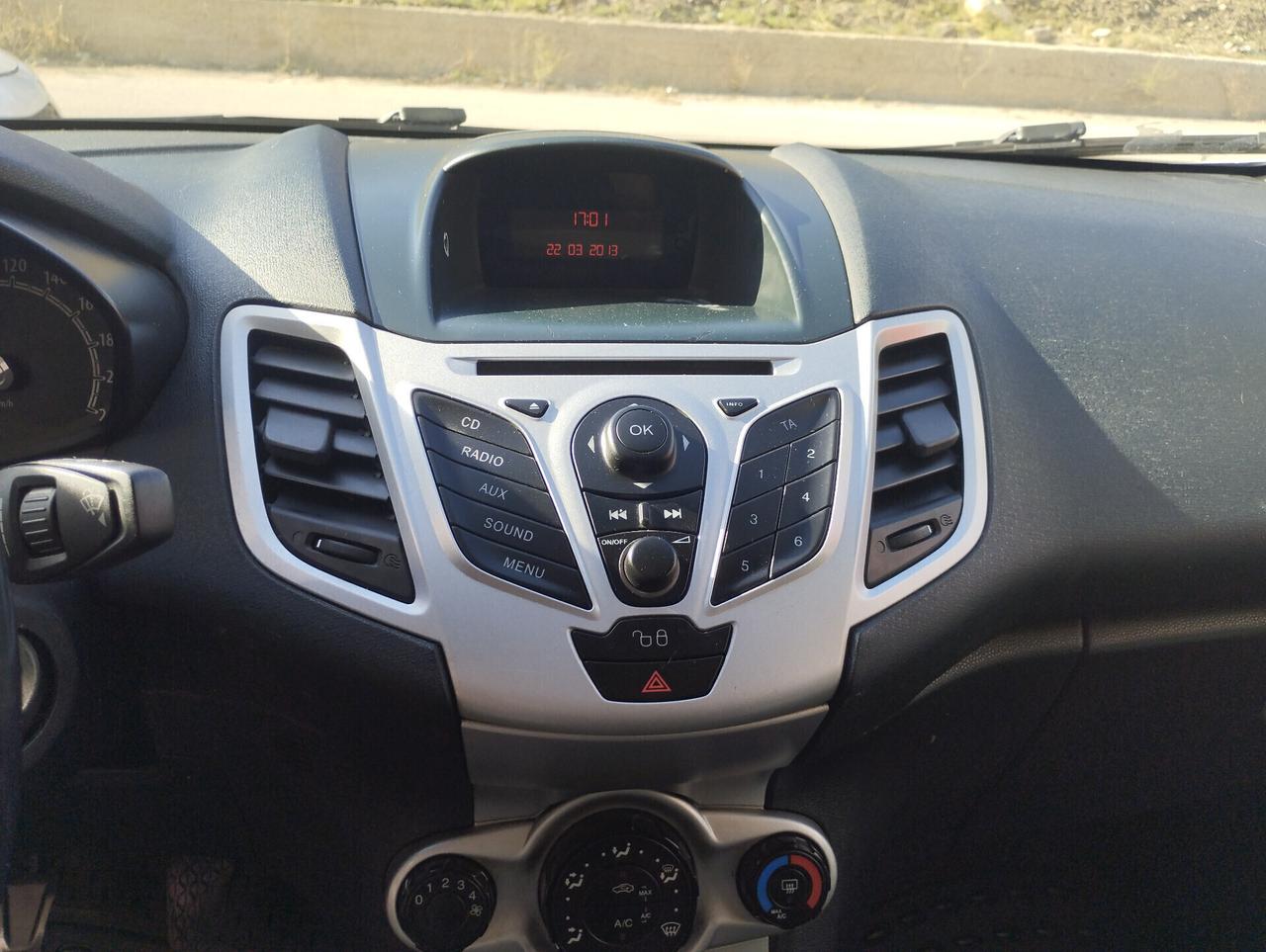 Ford Fiesta 1.2 82 CV 5 porte Titanium