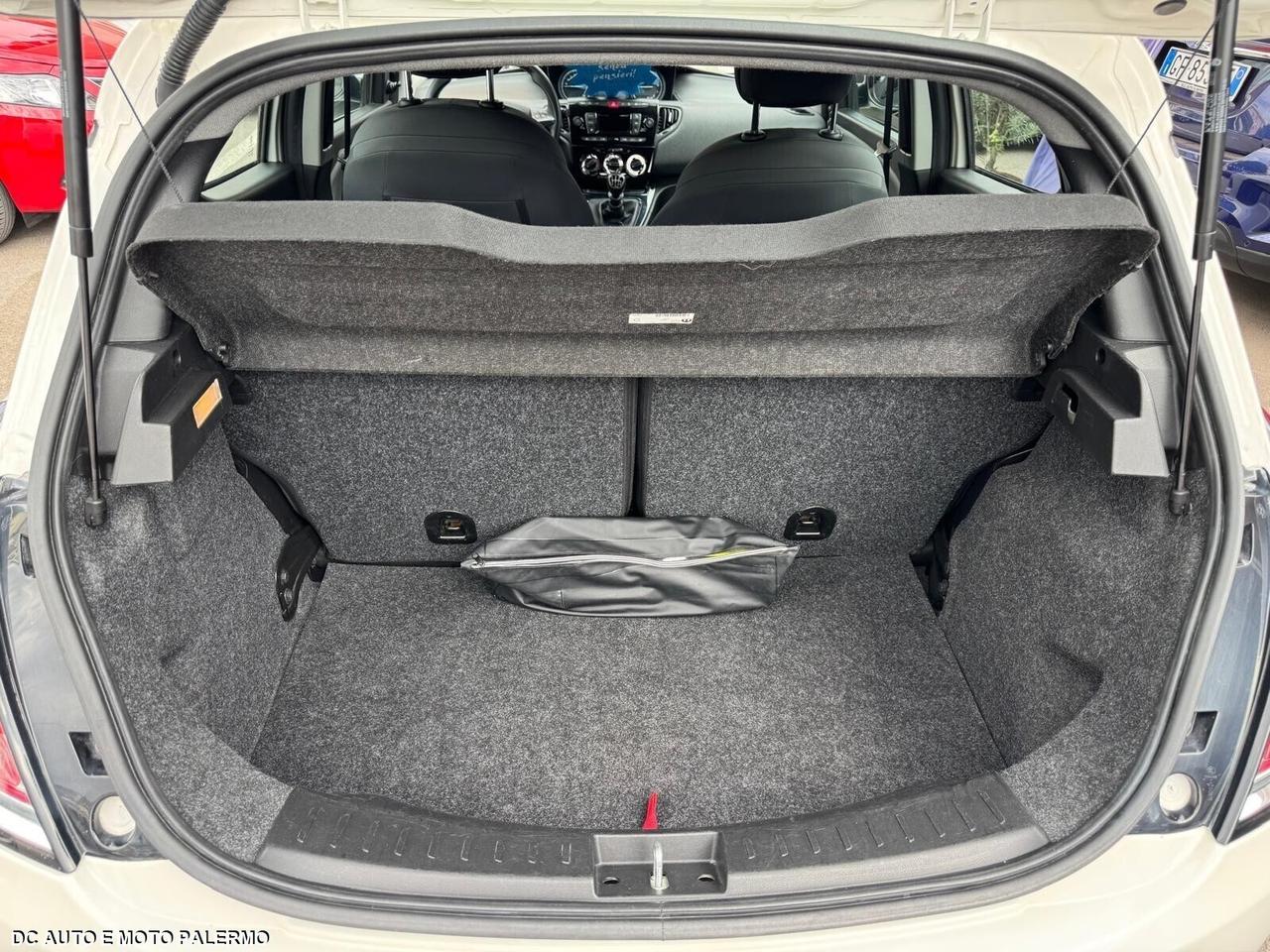 Lancia Ypsilon 1.0 Benzina S&S Hybrid Silver.2022