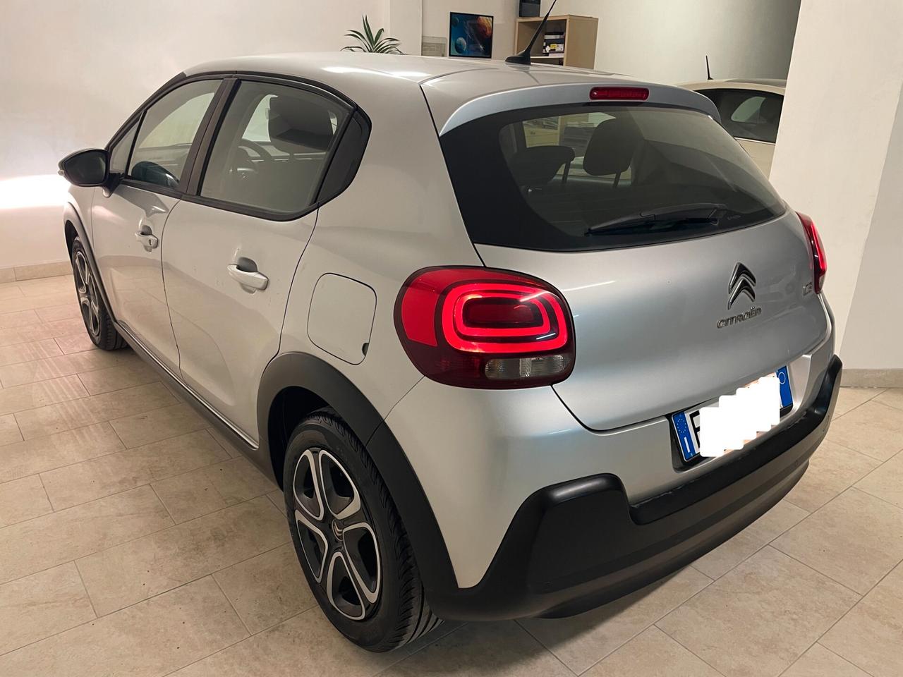 Citroen C31.2 82 CV PureTech Shine Full Cinghia+tagliando Neopatentati