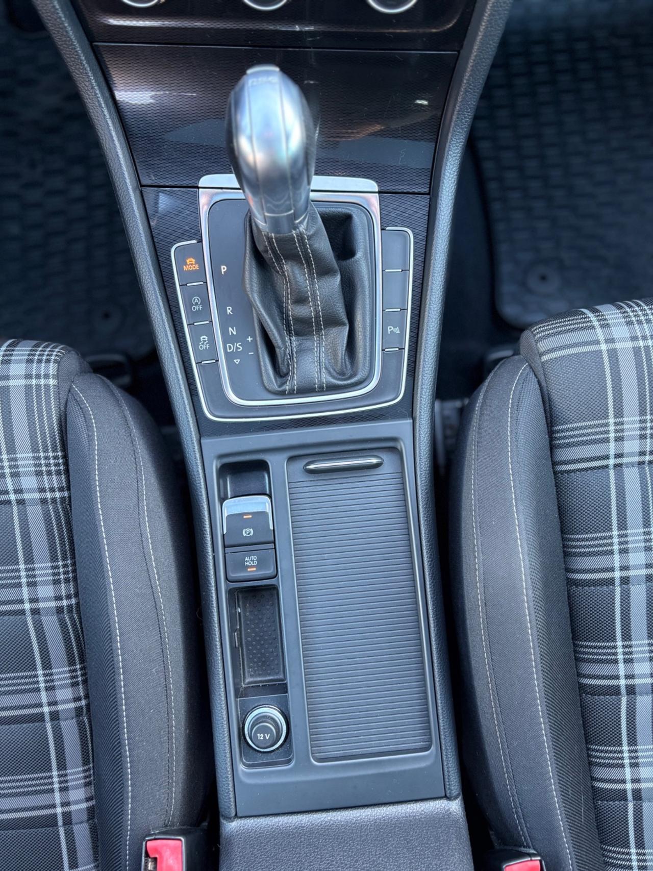 Volkswagen Golf GTD 2.0 TDI DSG 5p.