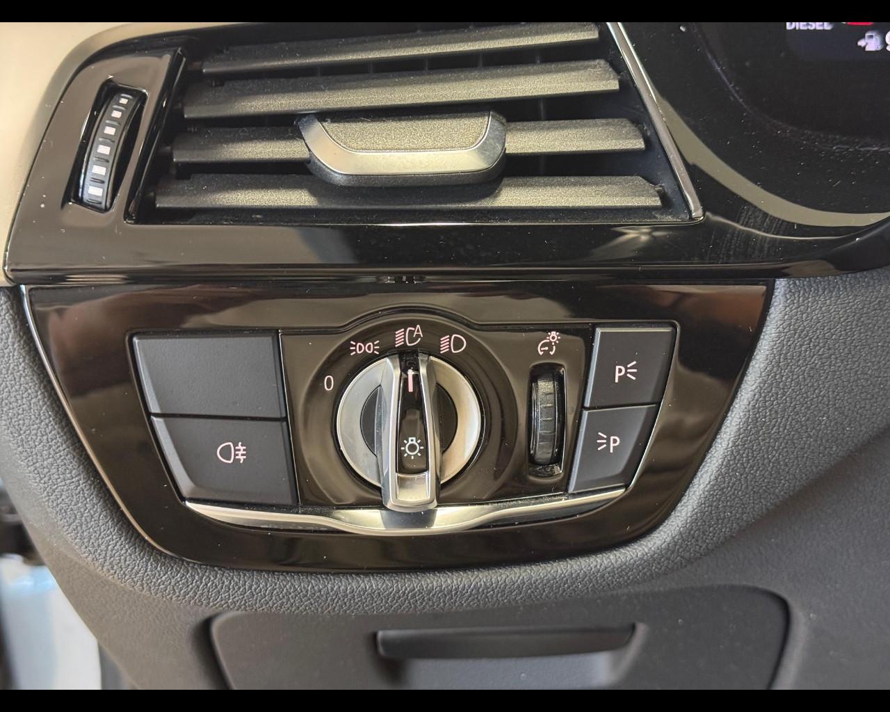 BMW Serie 5(G30/31/F90) - 520d 48V xDrive Touring Msport