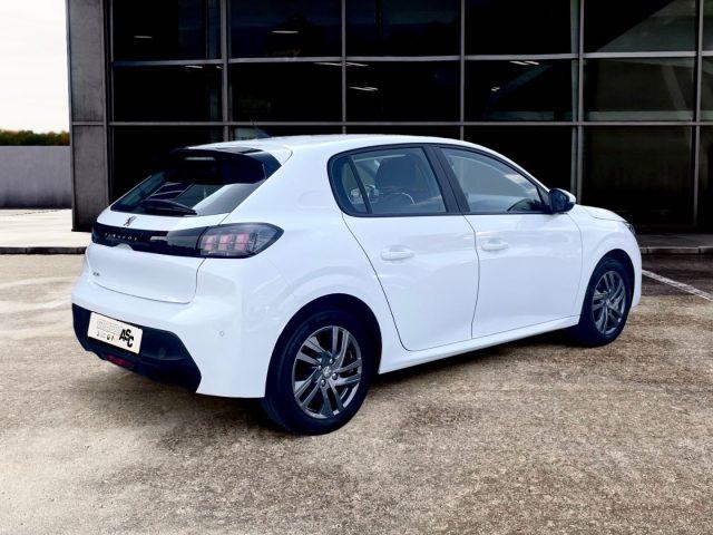 PEUGEOT 208 1.2 BENZ 75 CV 5 porte ADATTA NEOPATENTATI