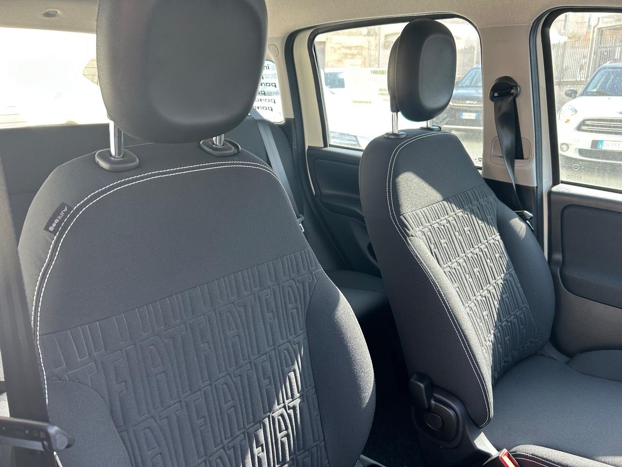 Fiat Panda 1.0 FireFly S&S Hybrid Pandina Icon