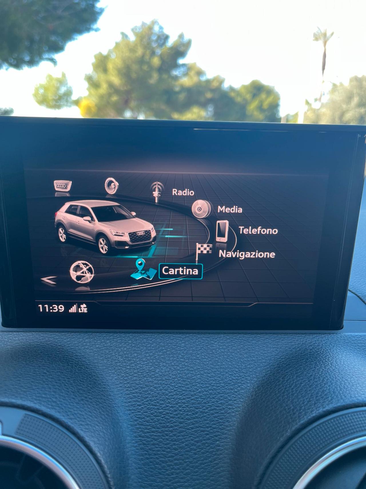 Audi Q2 30 1.6 tdi Admired s-tronic