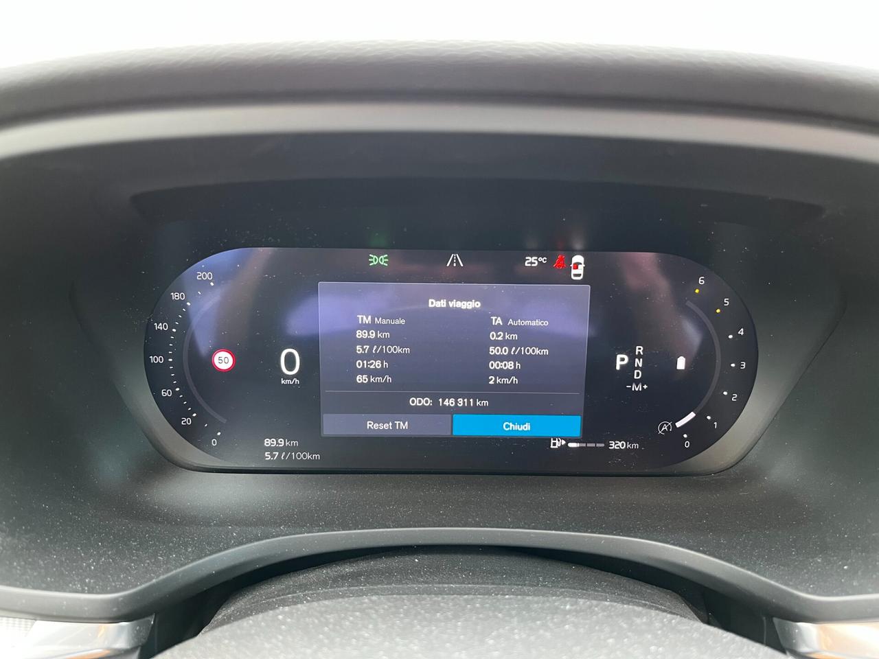 Volvo V60 B4 (d) automatico Plus Dark