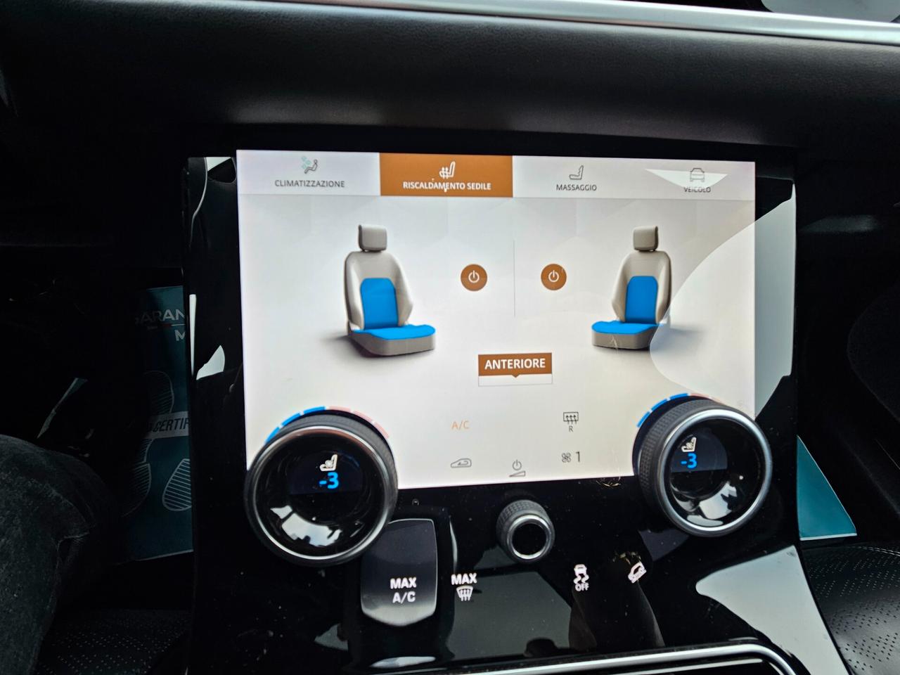 Range Velar 3.0D l6 300 CV R-Dynamic HSE STRAFULL