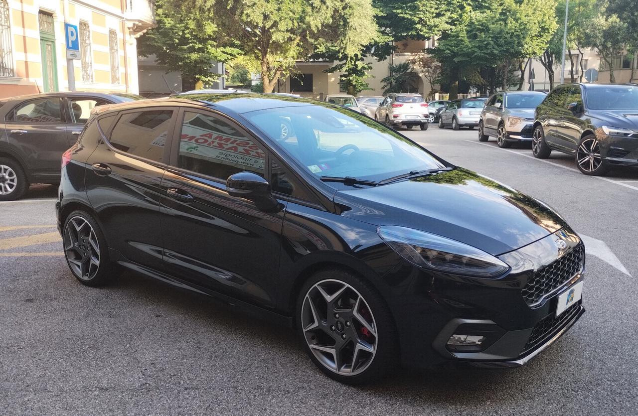 Ford Fiesta 1.5 Ecoboost 200 CV 5 porte ST
