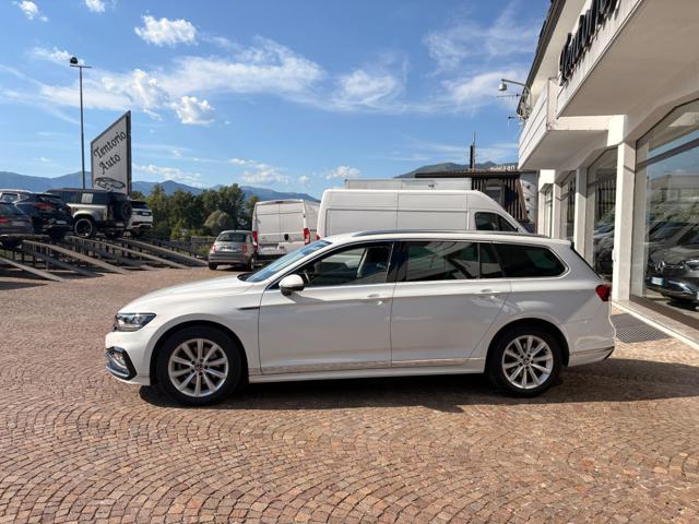 VOLKSWAGEN Passat Variant 2.0 TDI SCR EVO DSG R LINE