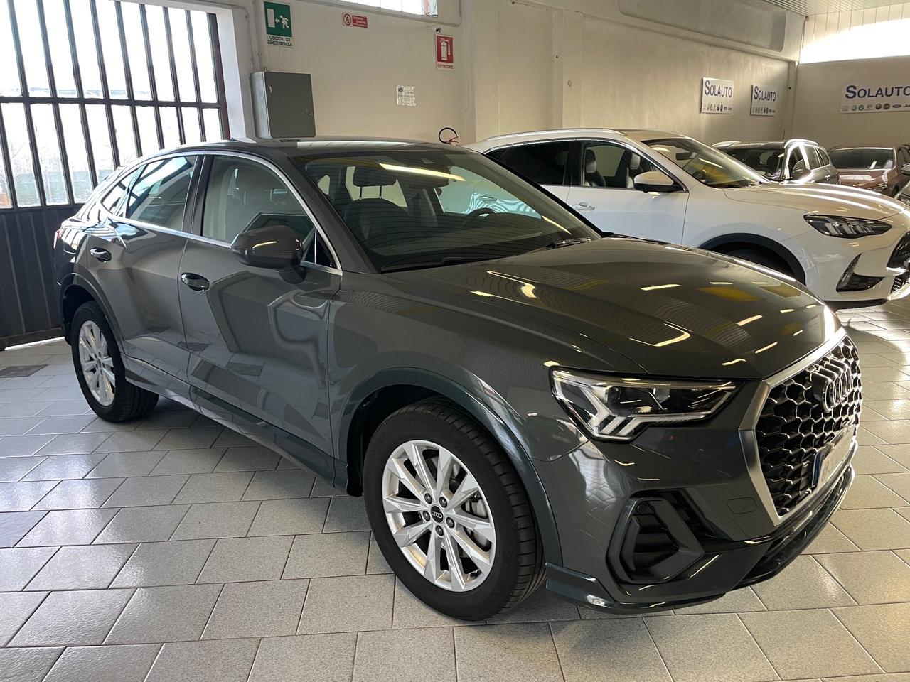 Audi Q3 SPB Sportback 45 TFSI e S tronic Business Plus