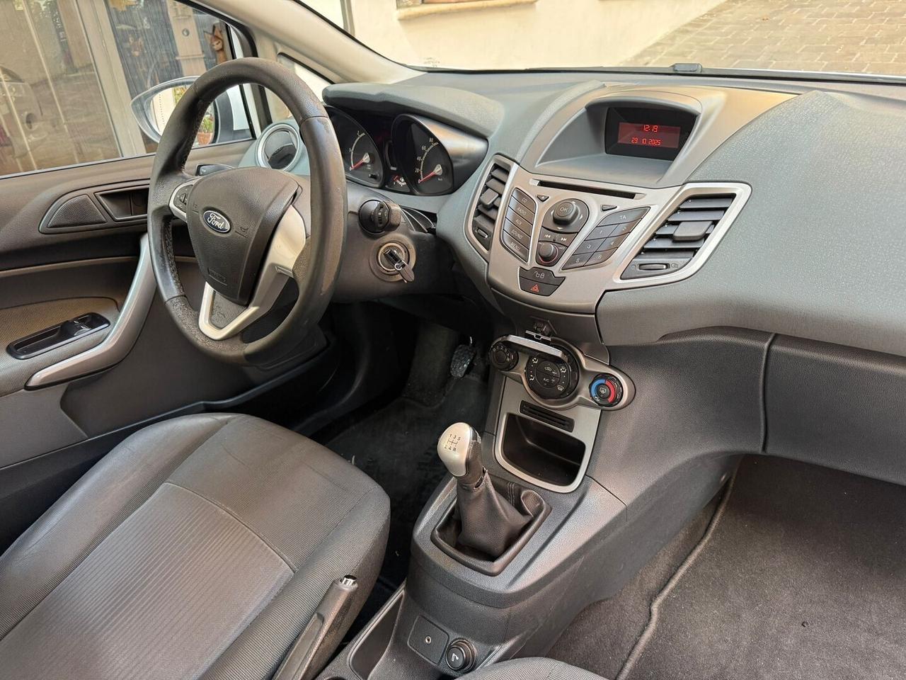 FORD Fiesta 1.4 TDCi 70CV 3 porte Titanium