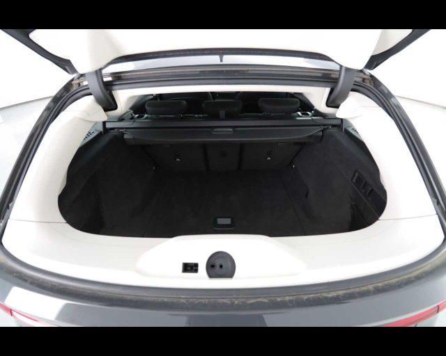 BMW 318 d 48V Touring Business Advantage