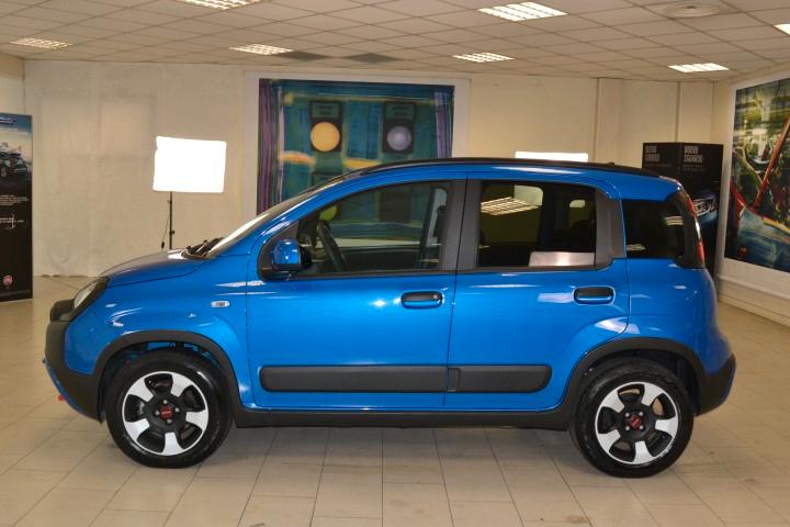 FIAT PANDA - MY23 1.0 70CV HYBRID CROSS