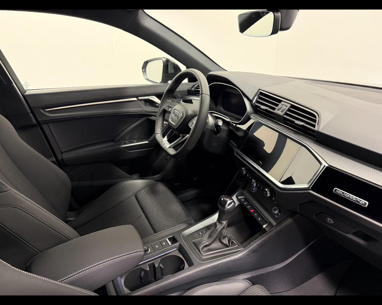 AUDI Q3 SPORTBACK 40 TDI QUATTRO S-TRONIC S LINE EDITION